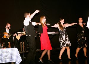 2012 Διαδρομές στην Παράδοση