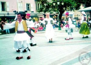 1998 Φωτογραφίες Χορευτικού Τμήματος