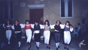 1998 Φωτογραφίες Χορευτικού Τμήματος