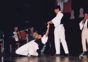 2003 Διαδρομές στην Παράδοση