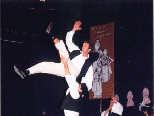 2003 Διαδρομές στην Παράδοση