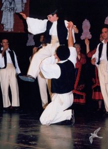 2003 Διαδρομές στην Παράδοση