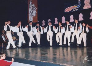 2003 Διαδρομές στην Παράδοση