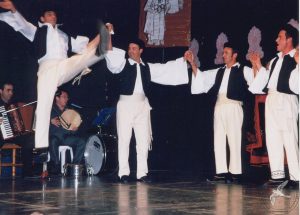 2003 Διαδρομές στην Παράδοση