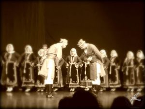 2012 Διαδρομές στην Παράδοση