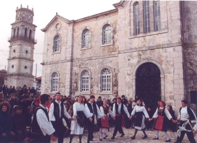 2001 Κοιλιωμένος