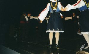 2002 Διαδρομές στην Παράδοση