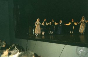 2002 Διαδρομές στην Παράδοση