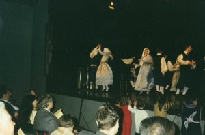 2002 Διαδρομές στην Παράδοση