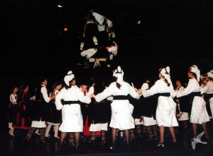 2004 Διαδρομές στην Παράδοση