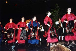 2004 Διαδρομές στην Παράδοση