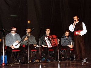 2004 Διαδρομές στην Παράδοση