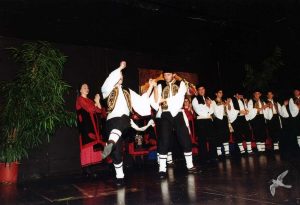 2004 Διαδρομές στην Παράδοση