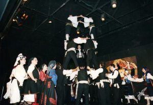 2004 Διαδρομές στην Παράδοση