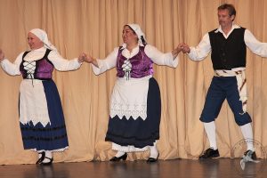 2009 Διαδρομές στην Παράδοση