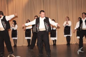 2009 Διαδρομές στην Παράδοση