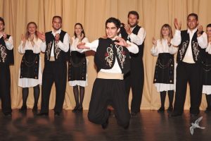 2009 Διαδρομές στην Παράδοση