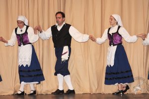 2009 Διαδρομές στην Παράδοση