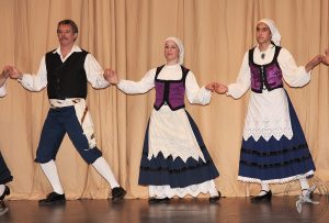 2009 Διαδρομές στην Παράδοση