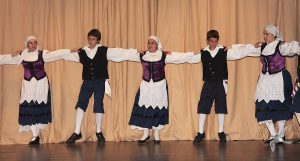 2009 Διαδρομές στην Παράδοση