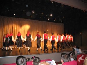 2009 Διαδρομές στην Παράδοση