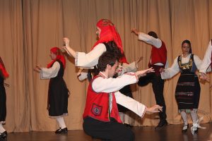 2009 Διαδρομές στην Παράδοση