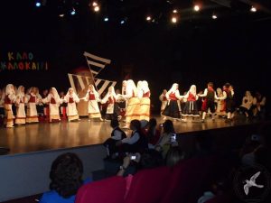 2013 “Κοίτα Μάνα πως Χορεύω”