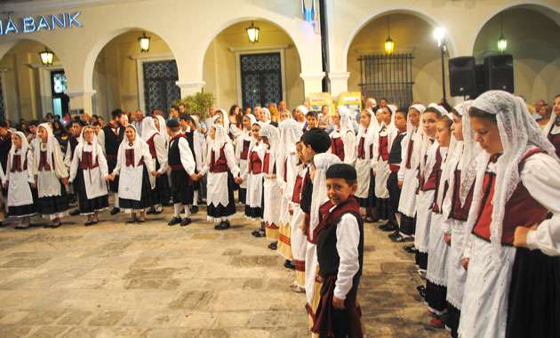 Περατζάδα στην παράδοση