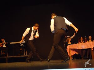 2012 Διαδρομές στην Παράδοση