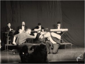 2012 Διαδρομές στην Παράδοση