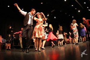 2012 Διαδρομές στην Παράδοση