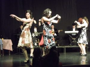 2012 Διαδρομές στην Παράδοση