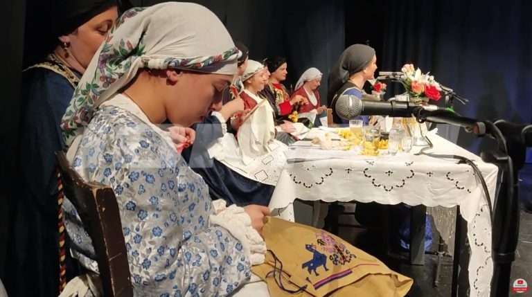 «Πιάστε το χορό μικροί και μεγάλοι»