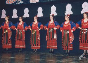 2003 Διαδρομές στην Παράδοση