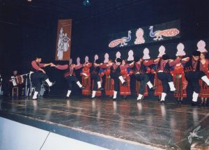 2003 Διαδρομές στην Παράδοση