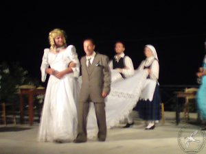 2010 Βραδιά Παράδοσης | Θέατρο Δερματούσας