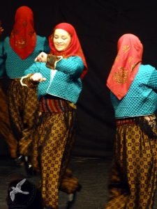 2012 Διαδρομές στην Παράδοση