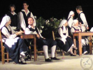 2010 Βραδιά Παράδοσης | Θέατρο Δερματούσας