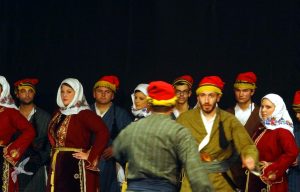 2012 Διαδρομές στην Παράδοση