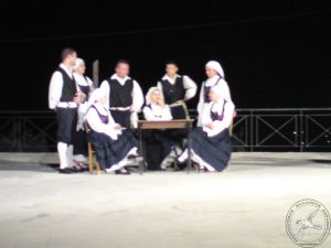 2010 Βραδιά Παράδοσης | Θέατρο Δερματούσας