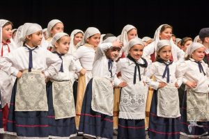 2017 “Πιάστε το χορό μικροί, μεγάλοι”