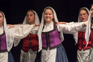 2017 “Πιάστε το χορό μικροί, μεγάλοι”