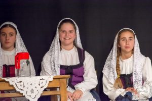 2017 “Πιάστε το χορό μικροί, μεγάλοι”