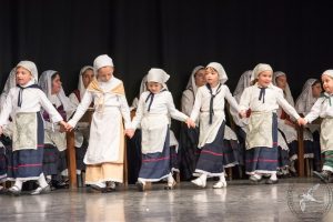 2017 “Πιάστε το χορό μικροί, μεγάλοι”