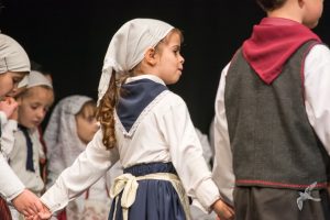 2017 “Πιάστε το χορό μικροί, μεγάλοι”