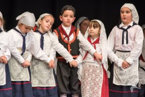 2017 “Πιάστε το χορό μικροί, μεγάλοι”