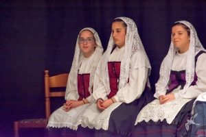 2017 “Πιάστε το χορό μικροί, μεγάλοι”