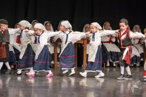 2017 “Πιάστε το χορό μικροί, μεγάλοι”