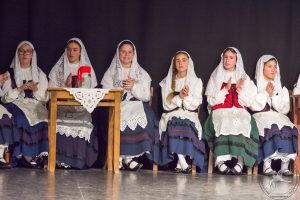 2017 “Πιάστε το χορό μικροί, μεγάλοι”