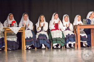 2017 “Πιάστε το χορό μικροί, μεγάλοι”